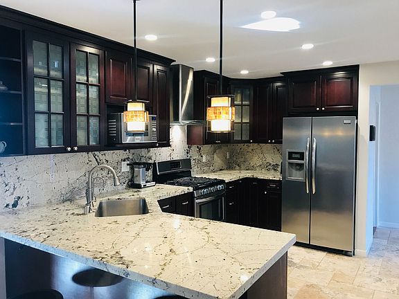 2nd image of 736 Vaquero Dr