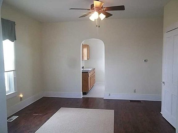 4th image of 505 Adams St