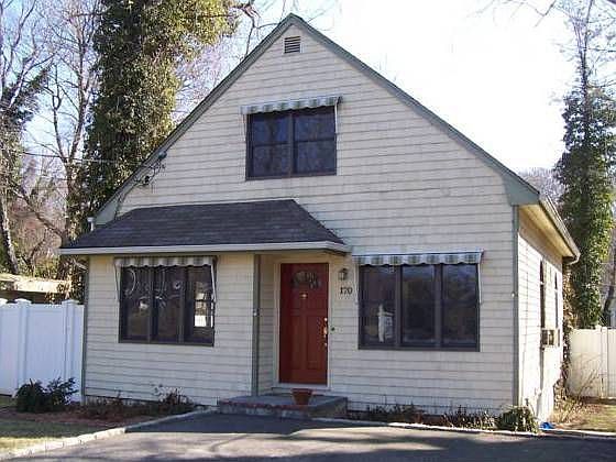 2nd image of 170 Christian Ave