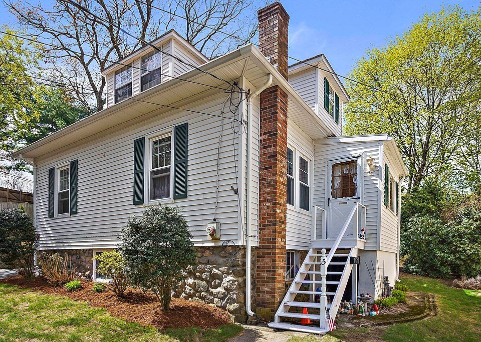 15 Madison St, Woburn, MA 01801 Zillow