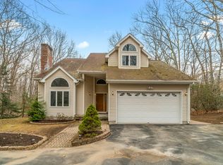 2 Doyle Rd, Waterford, CT 06385