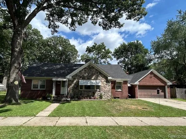 6013 Cornell St, Taylor, MI 48180