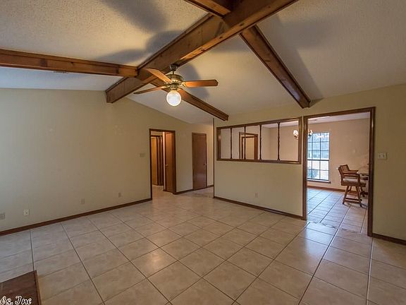 3rd image of 30 Sunset Country Ln