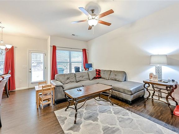 5th image of 3261 Garden Glade Ln