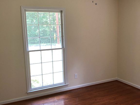 2nd image of 4611 22nd Ave