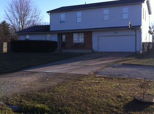 607 Vine St, Cuba, MO 65453