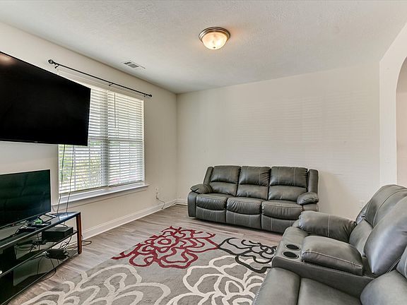 5th image of 1279 Cobblefield Dr