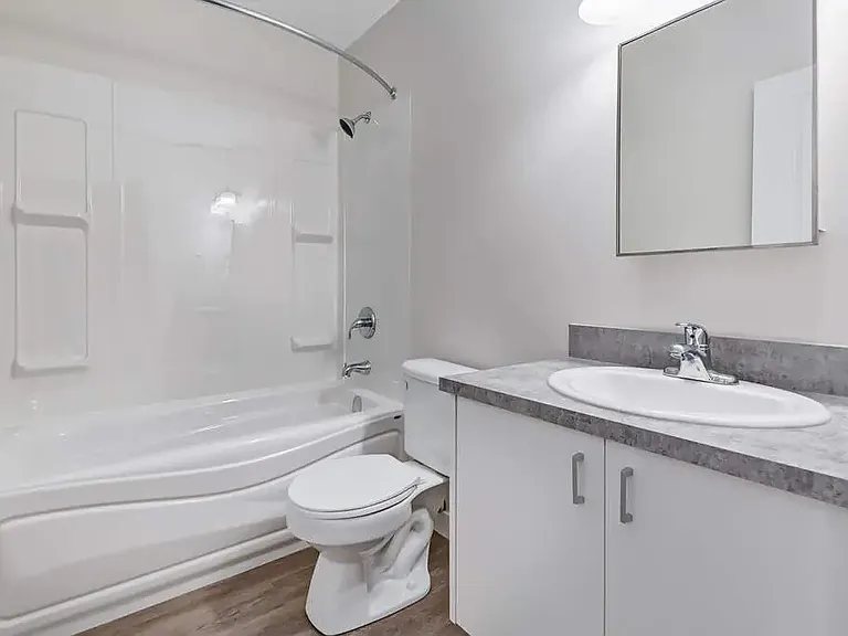 331 N Broad St — Photo 6