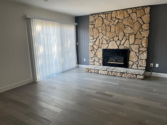 Family Room with doorwall to Deck