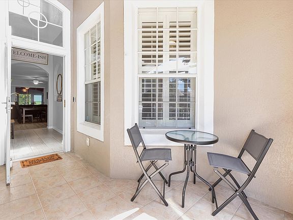 Closed in Front Porch Area

*This listing showcases furniture currently in the unit, however, the space will be completely empty at the time of rental.