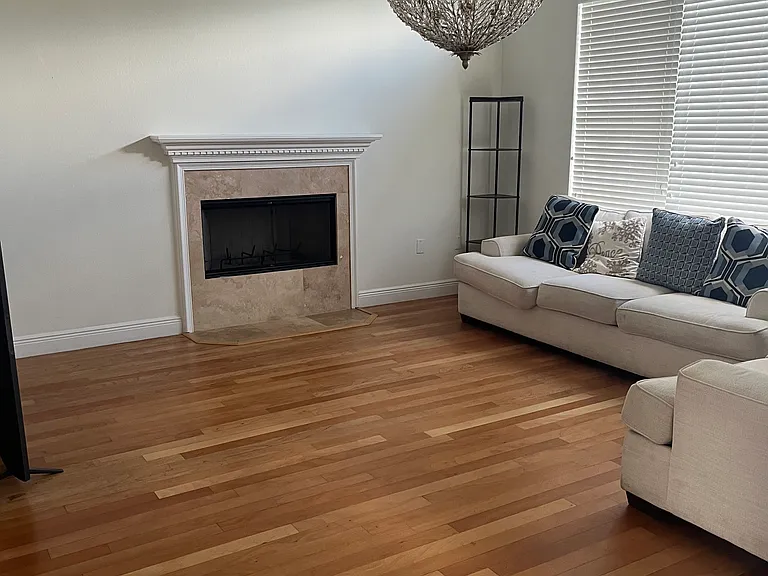28 E Rosevear St — Photo 11