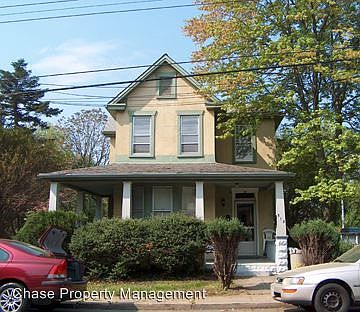 1st image of 518 Burnside St #1