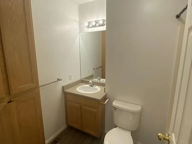295 W 600 N #2 — Photo 16