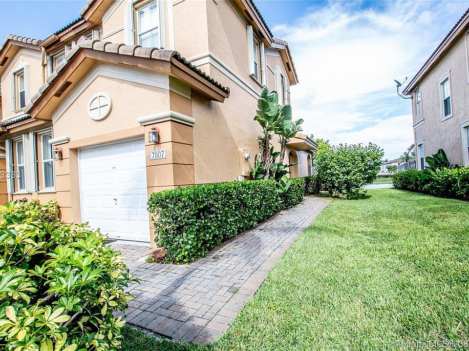 1st image of 7807 NW 114th Pl #A105133337