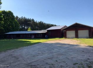 16930 Monroe Rd, Morley, MI 49336