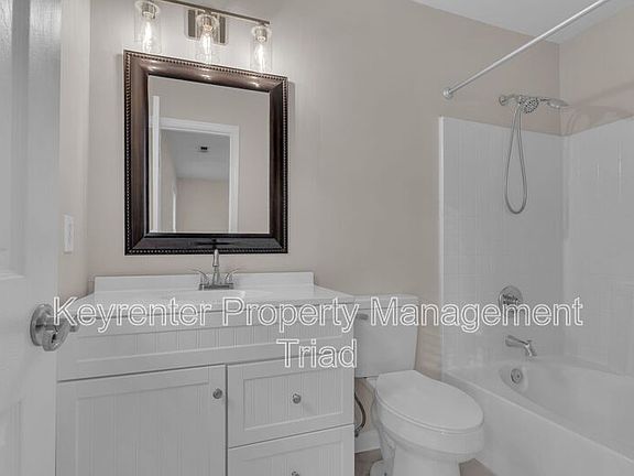 4th image of 1812 Kildare Woods Dr