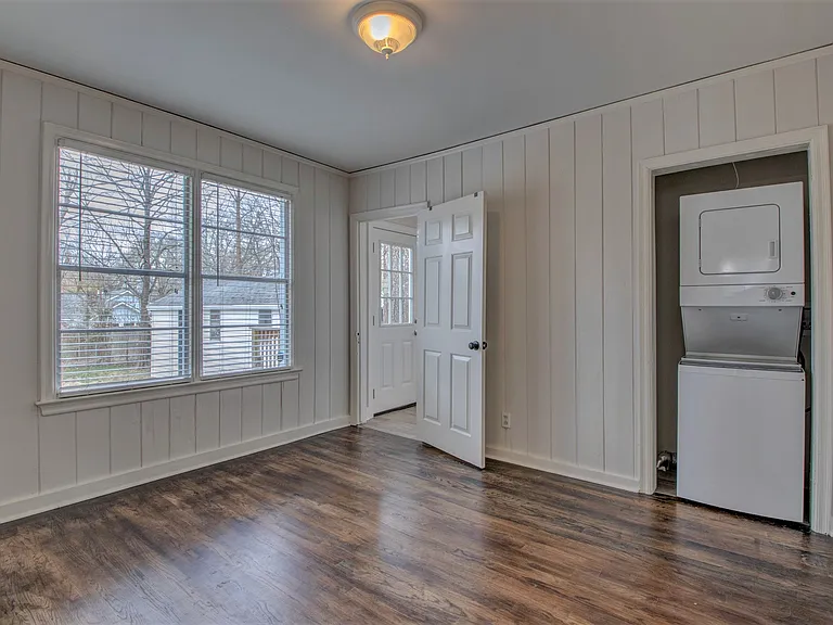 2216 N Arthur St — Photo 22
