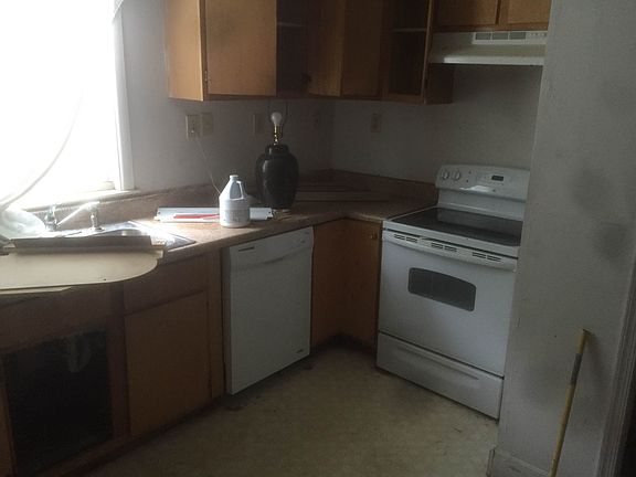 4th image of 818 N 27th St