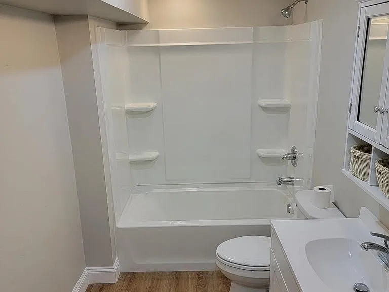 564 Hulmeville Ave #B — Photo 3