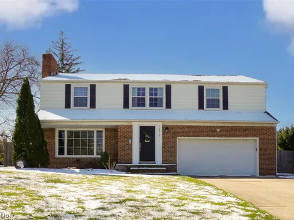 23920 Fairmount Blvd, Shaker Heights, OH 44122