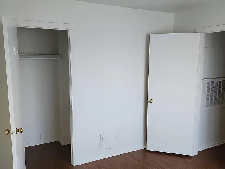 9914 Keephills St — Photo 35