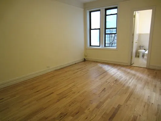 Rented by Bohemia Realty Group | media 16