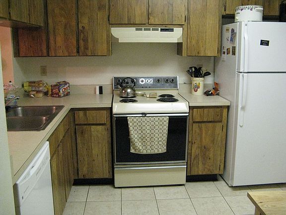 3rd image of 3399 Mermoor Dr APT 102