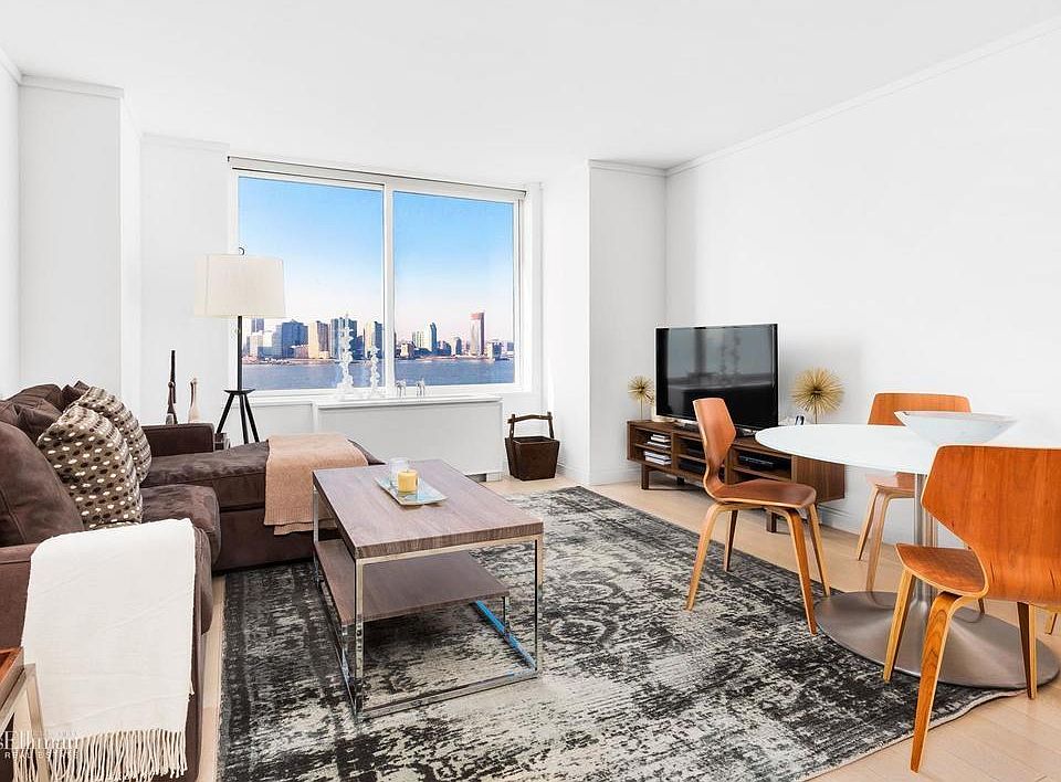 1st image of 212 Warren St APT 14G