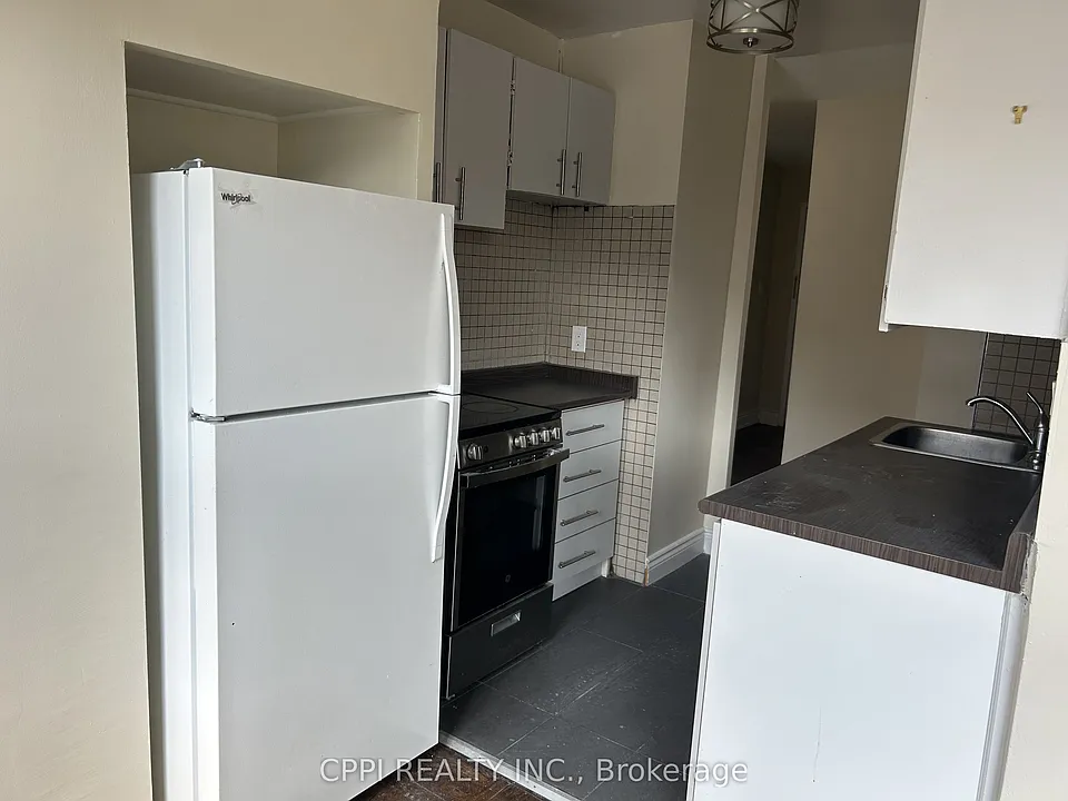 3 Hill Heights Rd #202