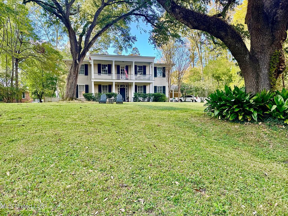2nd image of 209 Glenwood Dr