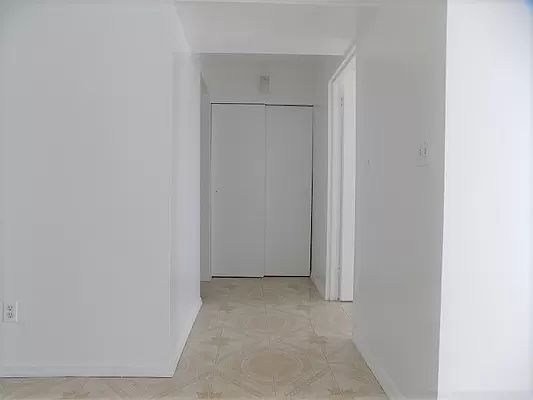 5th image of 29 Adrian Ave APT D1