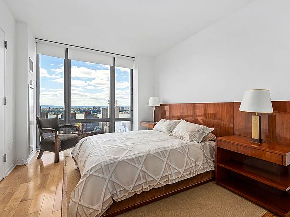 3rd image of 310 W 52nd St APT 33C