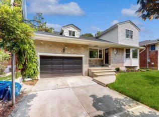 706 Longacre Ave, Woodmere, NY 11598