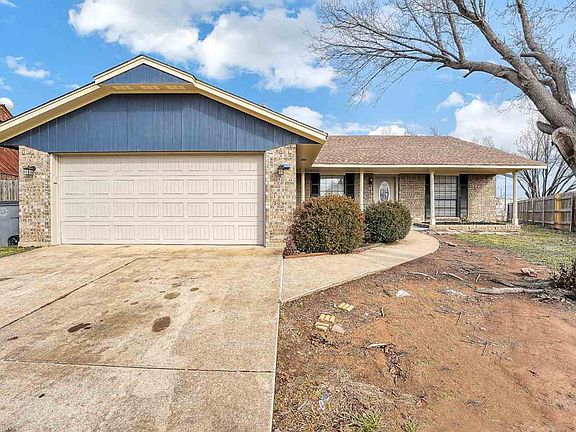 2nd image of 7203 NW Maple Dr