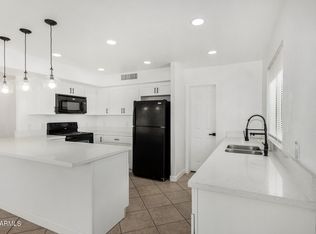 7230 N 70th Ln, Glendale, AZ 85303