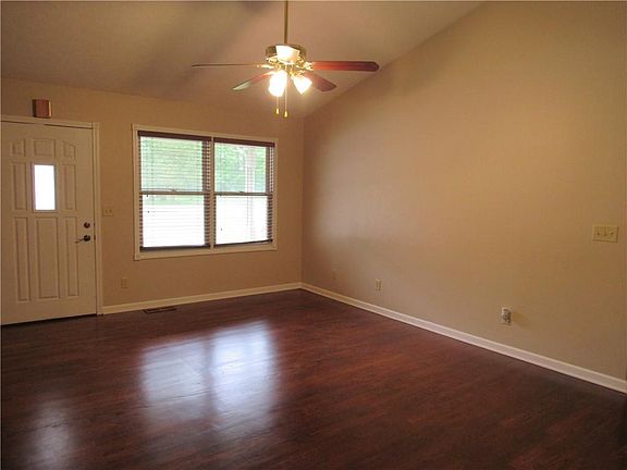 4th image of 5235 S Wellington Blvd