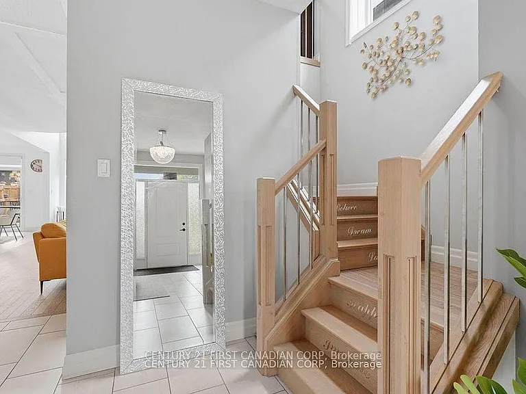 464 Jessica Way — Photo 26