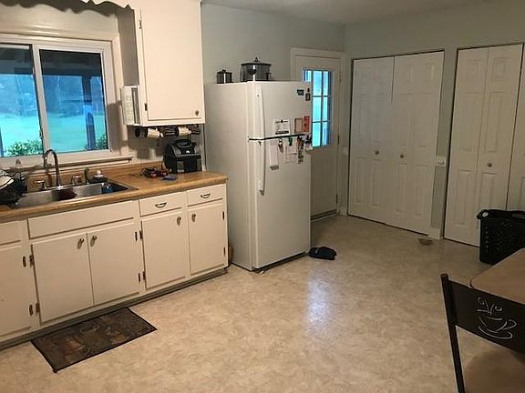 4th image of 8440 Dell Ray Dr