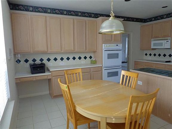 5th image of 4133 Mildenhall Dr