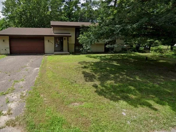 303 Birch Rd, Wyoming, MN 55092