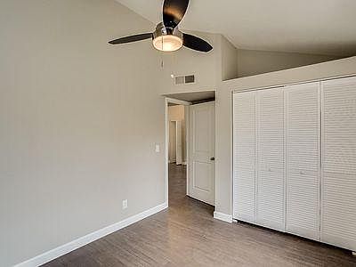 4th image of 921 W University Dr Unit 1098