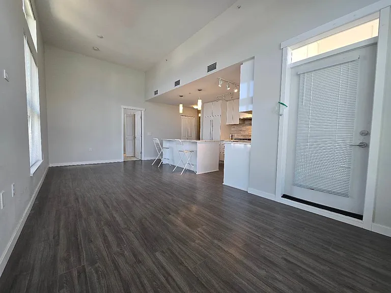 9551 Alexandra Rd #4XX — Photo 16