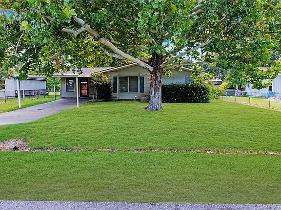2nd image of 2204 Ellis Dr