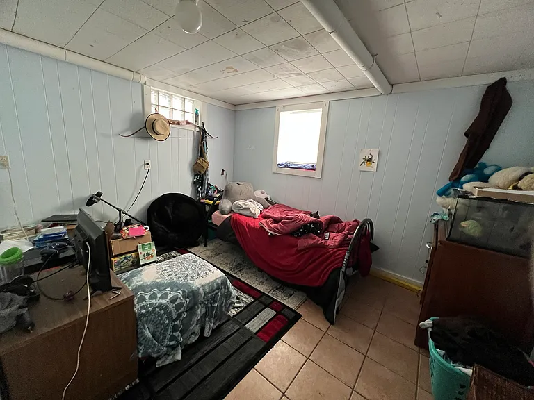 LL Bed