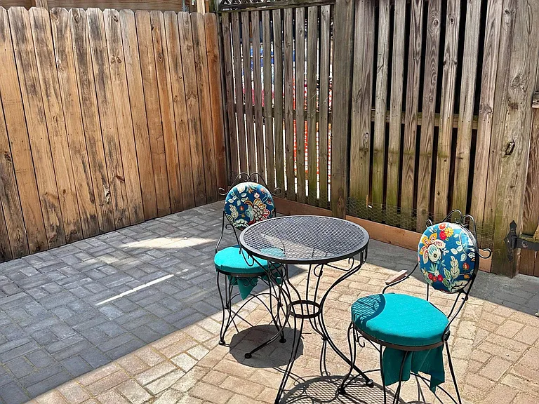 1314 Irving St NW #B — Photo 11