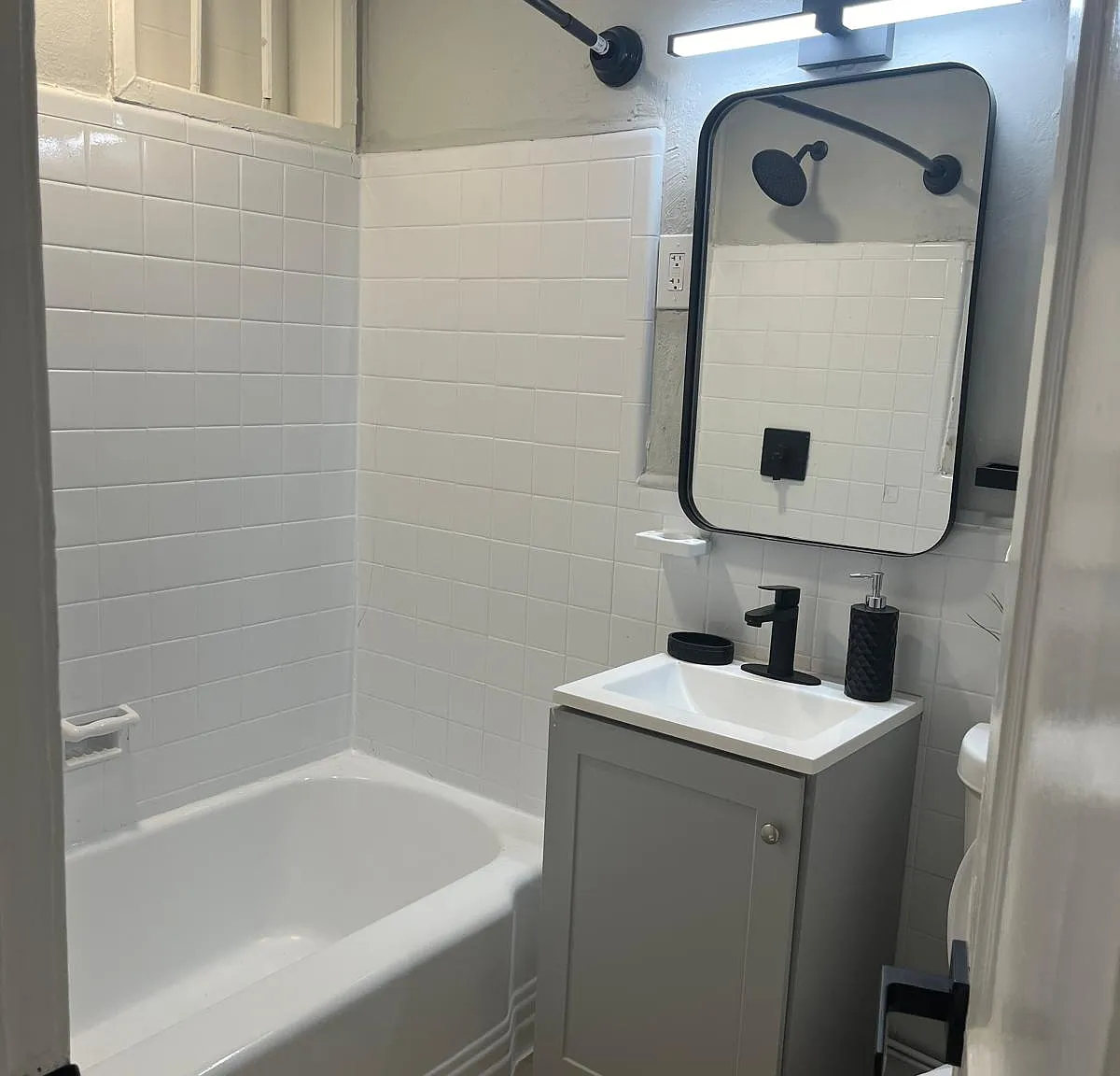 1 bed, 1000 sqft, $1,250 — Photo 2