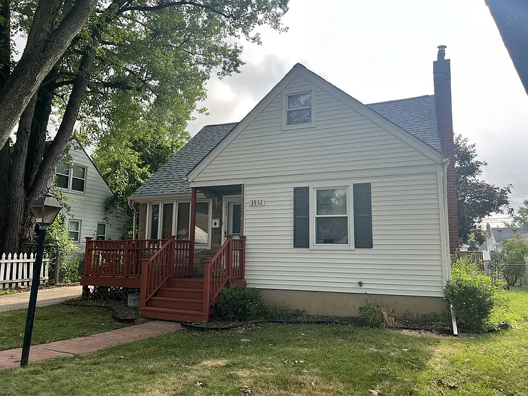 3932 Cummings Ave — Photo 2