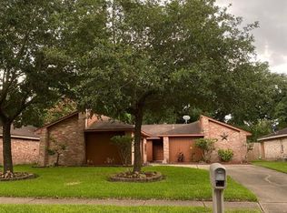 15919 Val Verde Dr, Houston, TX 77083