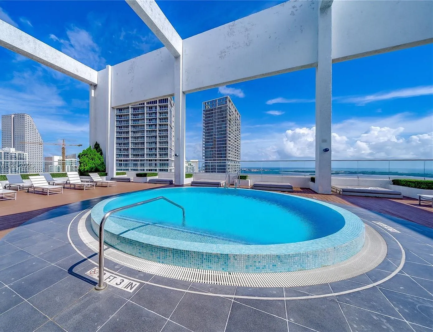 1 bed, 738 sqft, $3,000 — Photo 2