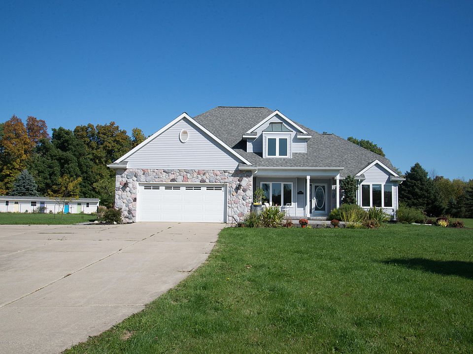 1st image of 8260 Rolling Hill Ln